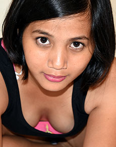 Shy Shaved Teen Shy Shaved Teen