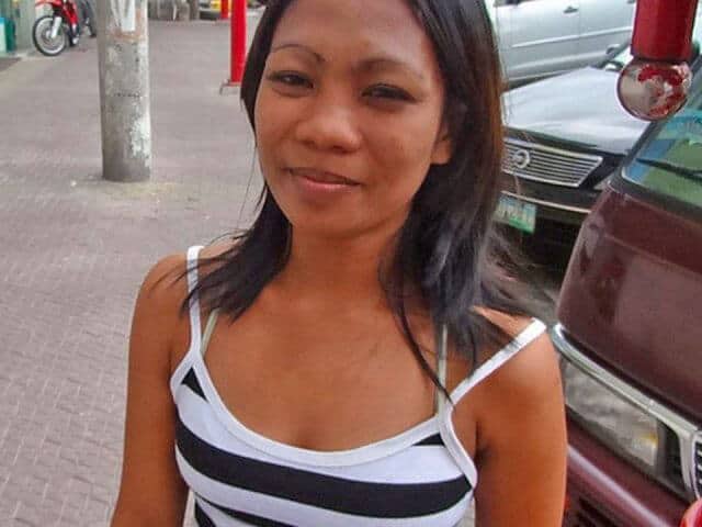 Lovely petite XXX Filipina tries anal for the first time