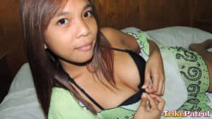 Petite Filipina Teen Yumi