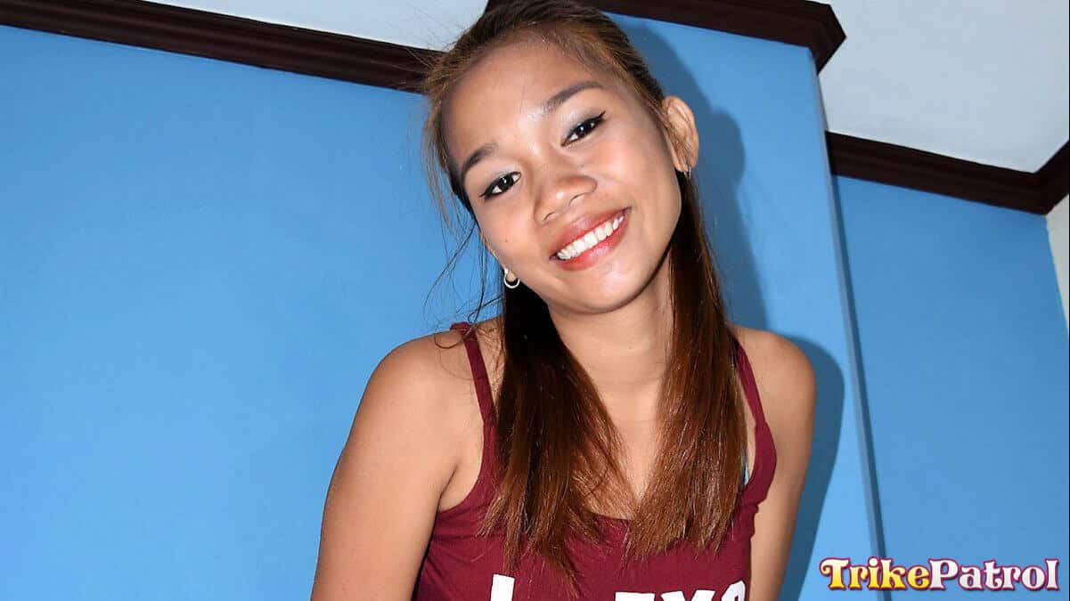 Filipina Teen Tuck Ends With Deep Creampie! At Trike Patrol ®