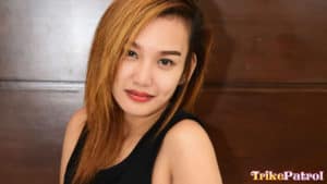hot asian pussy in black top