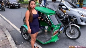 Jessica flagged down a trike for the ride to the hotel