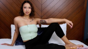 Sexy Pinay teen strikes a poses wearing jeans and top