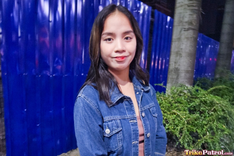 Adorable teen Pinay craves cock in Manila