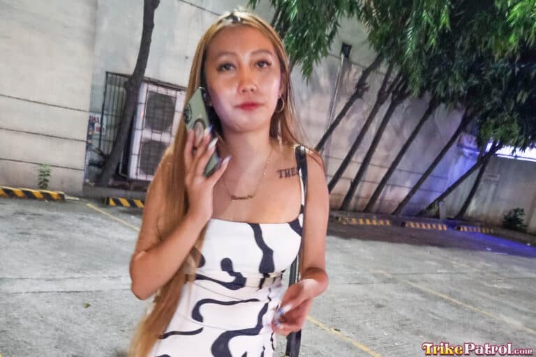 Dirty blonde Pinay maked booty call to stud
