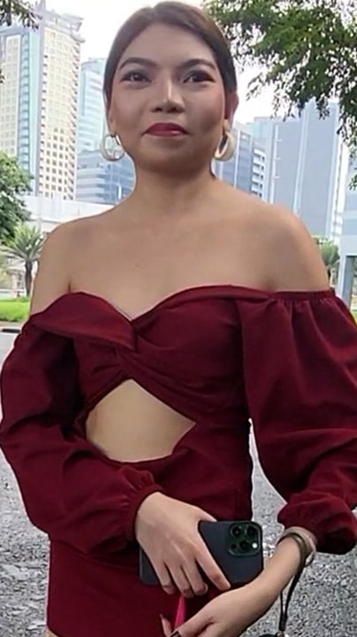 stef-alonto-dressed-up-on-the-streets-of-metro-manila