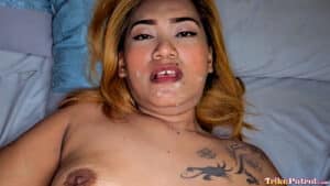 Asian babe gets cum all over her face